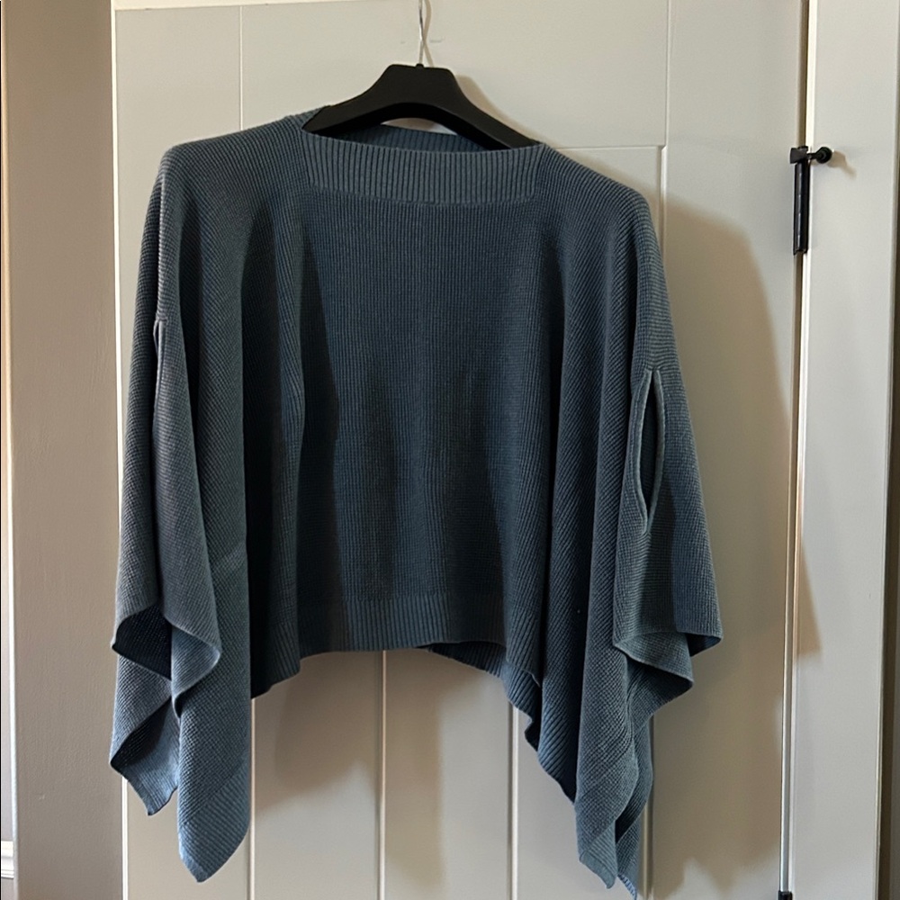 Lululemon Athletica slate blue Women's Sweater Poncho